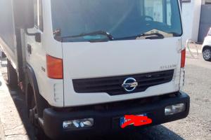 Nissan Atleon 