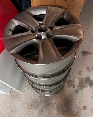 3 cerchi lega Skoda Yeti 17”