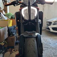 KTM 890 Duke R