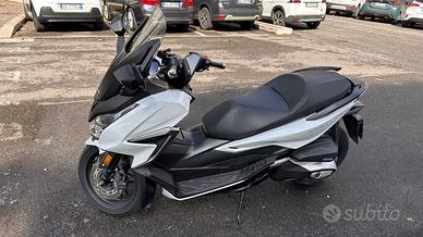 Honda Forza 350 bianco