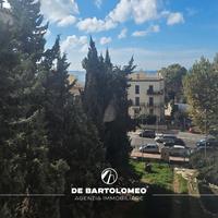 Luminoso appartamento in via Umbria