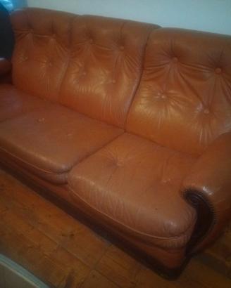 SALOTTO IN PELLE  VINTAGE 