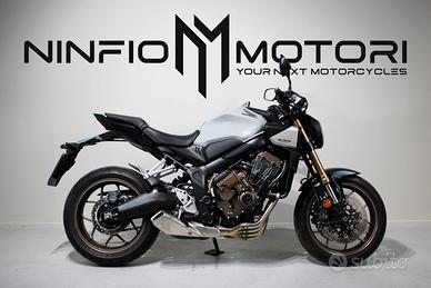 Honda CB 650 R E-Clutch - 2025 UNICO PROP.