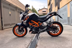 KTM 390 Duke rotta