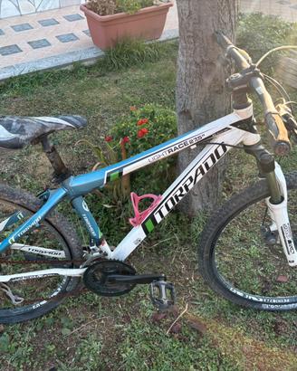 Mountain bike lightrace 27,5”-telaio in alluminio