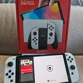 Nintendo Switch OLED bianca completa