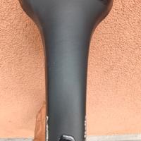 Sella e reggisella in carbonio