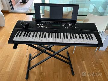 Tastiera YAMAHA Digital Keyboard EZ-220