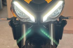 Triumph street triple RS my 23