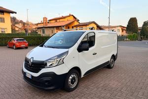 FURGONE RENAULT TRAFIC