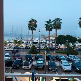 Camere- posti letto in appartamento a Gaeta centro
