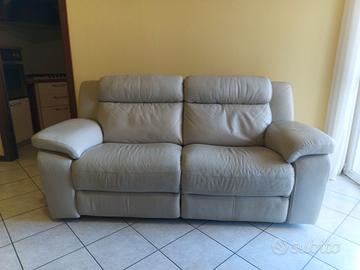 DIVANO ELETTRICO IN PELLE