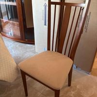 Tavolo di Cristallo con piedi in legno fazzini