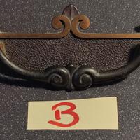 Maniglia snodata B mobili antichi con base piastra