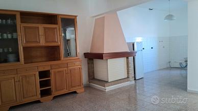 Casa indipendente a Uri