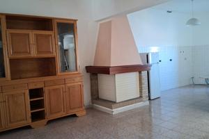 Casa indipendente a Uri