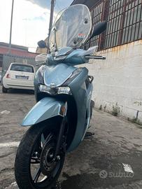 Honda sh 350