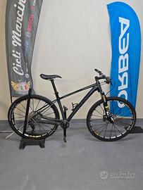 MTB Focus ravel 29 carbon ruote Mavic SLR