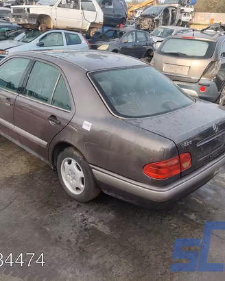 MERCEDES CLASSE E W210 E 220 D 95CV -ricambi