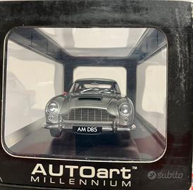 Aston Martin DB5 AUTOART Millenium