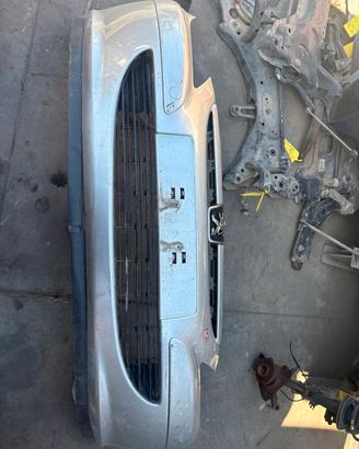 PARAURTI ANTERIORE PEUGEOT 307 ANNO:2004