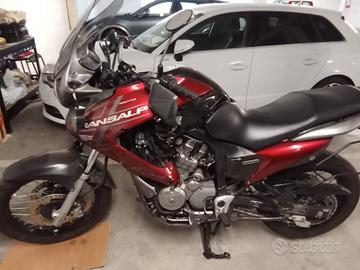 Honda Transalp 700