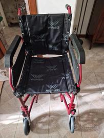 Sedia a rotelle slim con cuscino viscoelastic foam