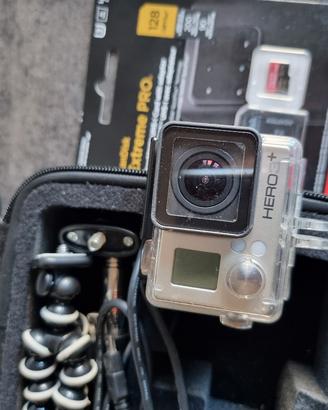 GoPro Hero3+ con accesori 