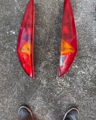 fanali posteriori e anteriore per fiat punto