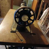 Macchina da cucire Singer primi del 900