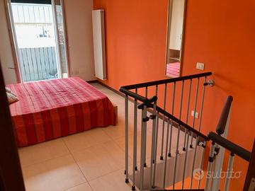 Su due piani - ingresso esclusivo