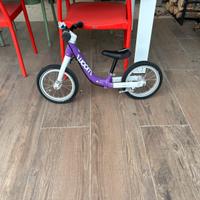 Bicicletta senza pedali Woom 1