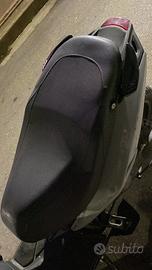 Sella sr motard/piaggio typhoon