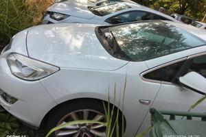 Opel Astra 1.4 turbo 140cv