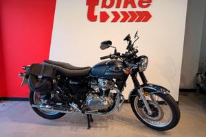 Kawasaki W 800 5.000KM ACCESSORIATA