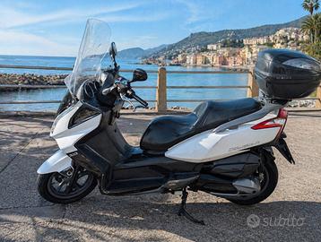 Kymco downtown 300i