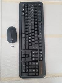 Tastiera e mouse wireless 