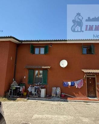 Villa di 150 m² con 3 locali e posto auto a Bascap
