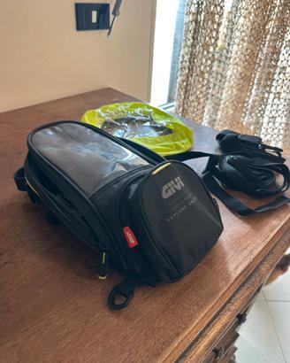 Borsa da Serbatoio GIVI - NUOVA, Mai Usata!