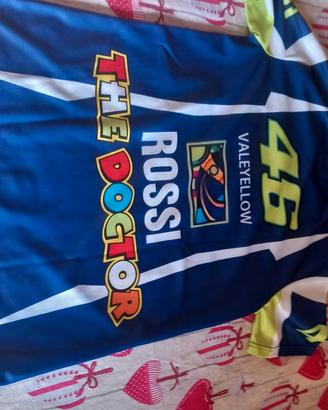 4 tshirt sportive 