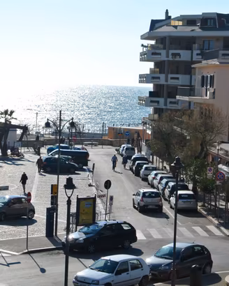 A SETTEMBRE centralissima VISTA MARE
