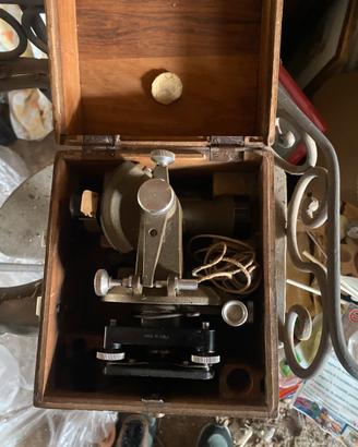 Strumento topografico antico