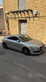 Audi TT mk2 del 2007 2.0 tsi 200cv