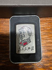 accendino tipo Zippo