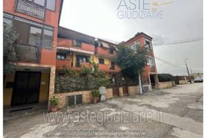 Box/Posto auto Castello di Cisterna [A4325080]