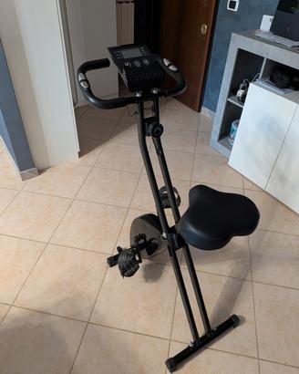 Cyclette Pieghevole Salvaspazio
