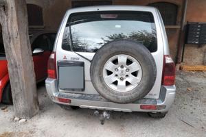 Mitsubishi Pajero 3,2 DI-D 3p - solo 105000km