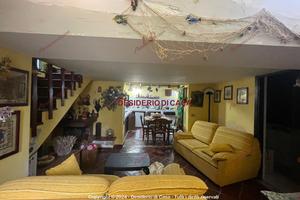 Casa, Campofelice di Roccella.