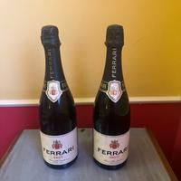 Coppia bottiglie Ferrari