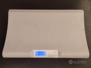 Bilancia pesa neonati